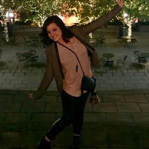 Meet your Posher, Danielle